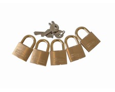 PLASTIMO LOT DE 5 CADENAS LAITON 40MM